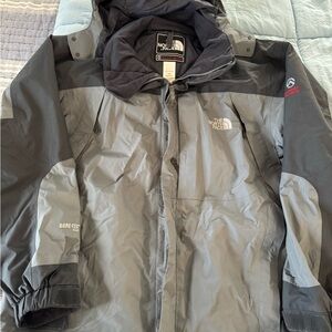 The North Face Men's Two-Tone Gray Ski Jacket